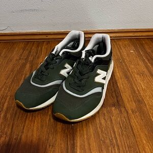 Green and white New Balance 997H Sneakers